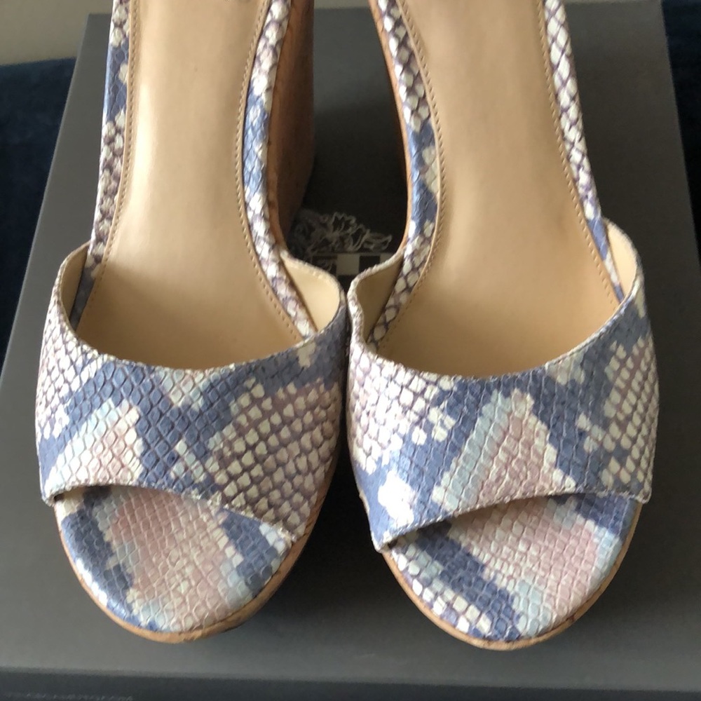 Vince Camuto Tatchen platform sandal
